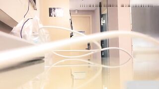 酒店偷拍外围女吃一颗伟哥从沙发干到床上很持久
